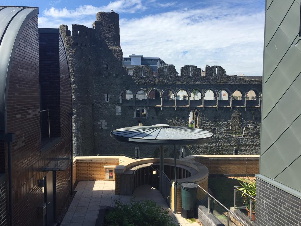 Castle Loft Apartment Swansea